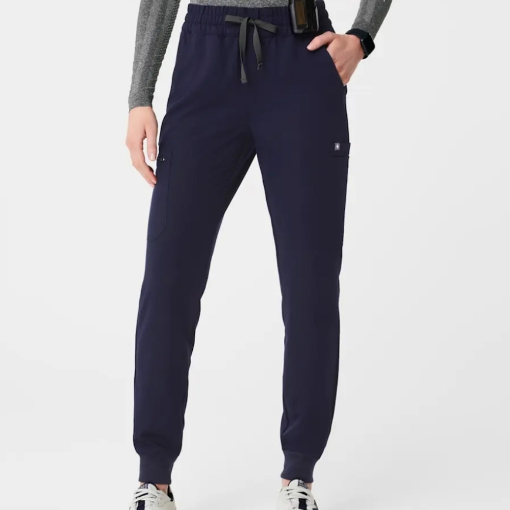 NWOT! FIGS Women's PS Navy Uman Relaxed Jogger Scrub Pants!